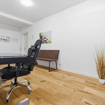 Komfort Ideal Fuer Firmen & Langzeitaufenthalte Neumünster